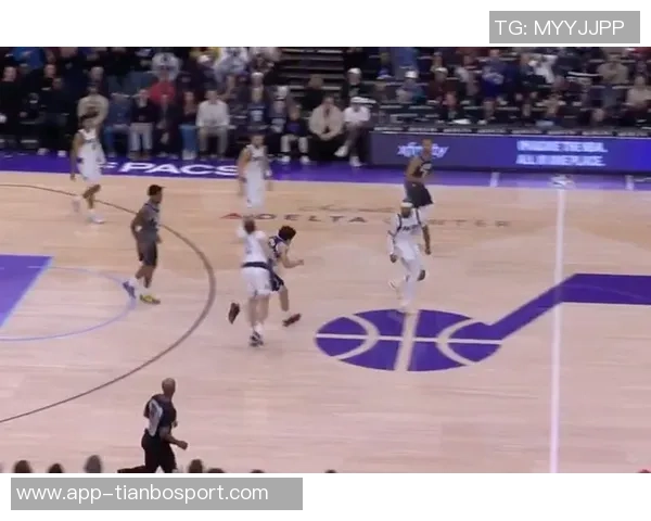 独行侠与爵士对决裁判报告揭示一次争议判罚弗拉格成功防守遭误判