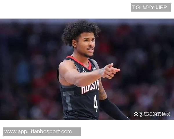 布克赞杰伦格林潜力无限称其进攻风格极具侵略性