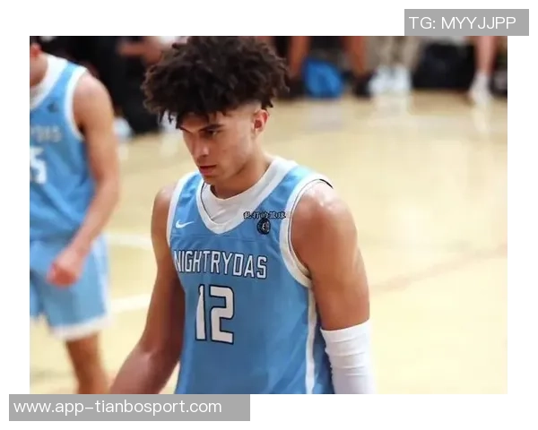 老K教练盛赞卡梅隆布泽尔聪明才智抢板传球能力超越同龄人